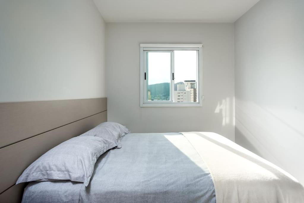 Apto Equipado Na Barra Norte Em Bc Apartment